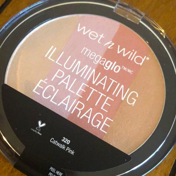 Wet n Wild Megaglo Illuminating Palette - Picture 3 of 3